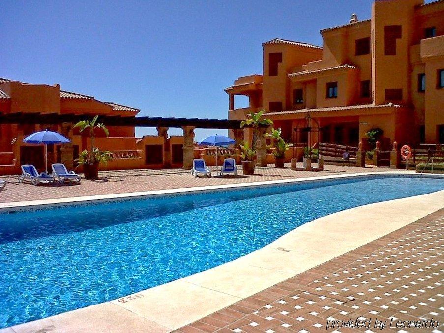 Royal Suites Marbella เบนาบีส ภายนอก รูปภาพ