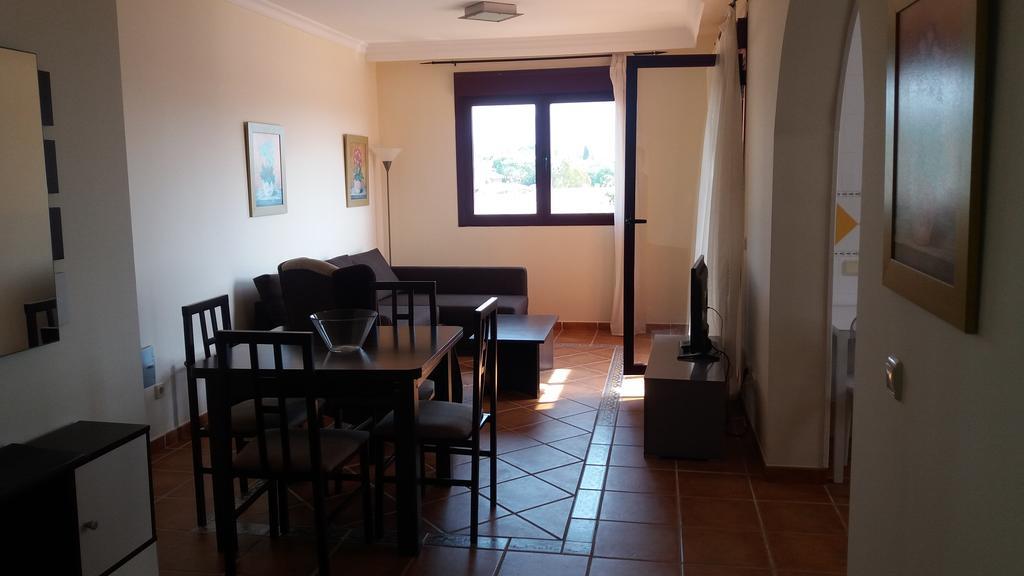 Royal Suites Marbella เบนาบีส ภายนอก รูปภาพ
