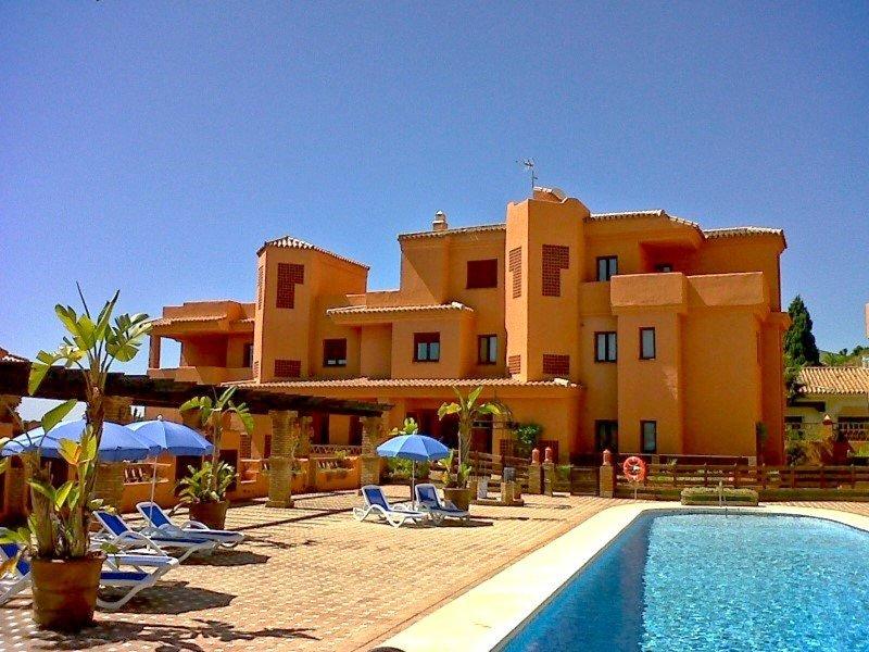 Royal Suites Marbella เบนาบีส ภายนอก รูปภาพ